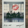 Album Kiss Me - Single